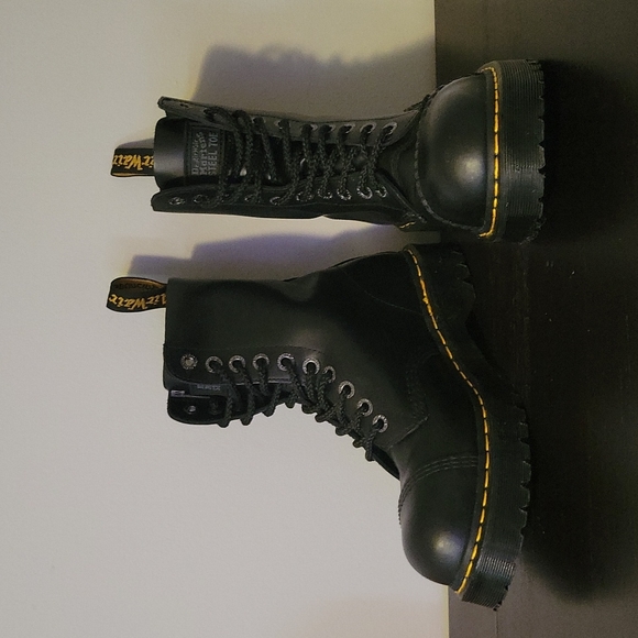 Dr. Martens Other - DR. MARTENS~ Steel Toe Boots, Size 9